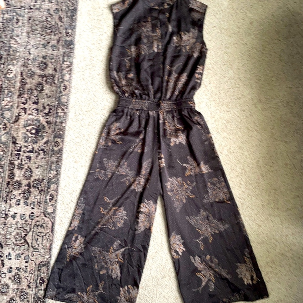 Vince. jumper XXS. NWOT